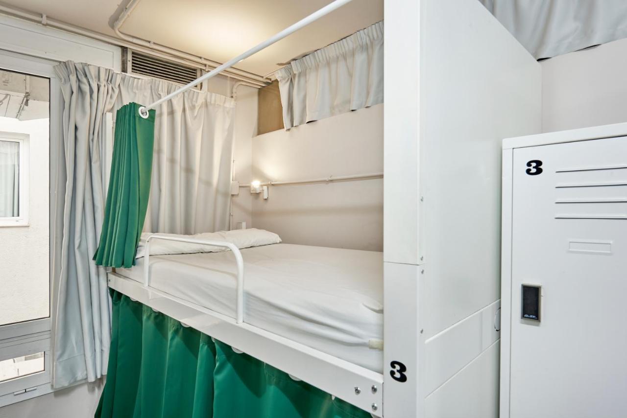 Hola Eixample Hostel Barcelona