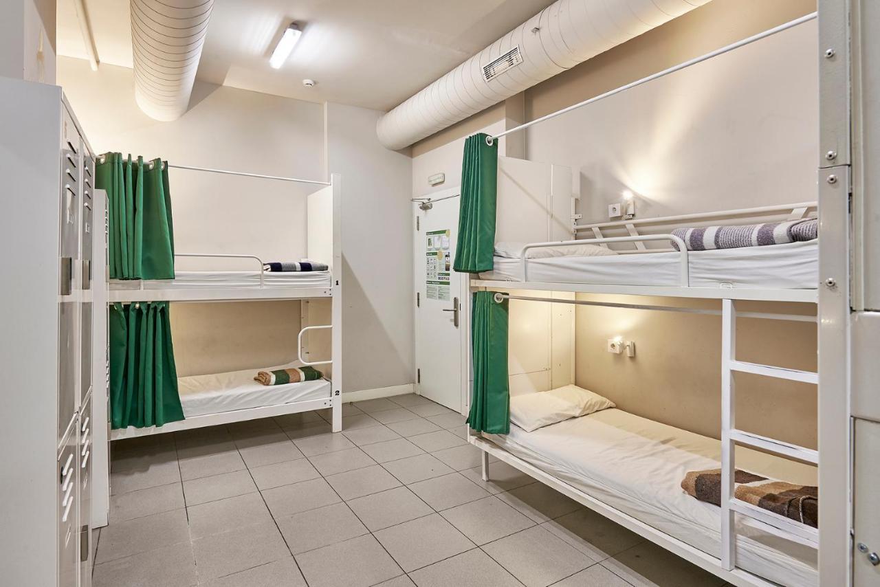 Hola Eixample Auberge de jeunesse *