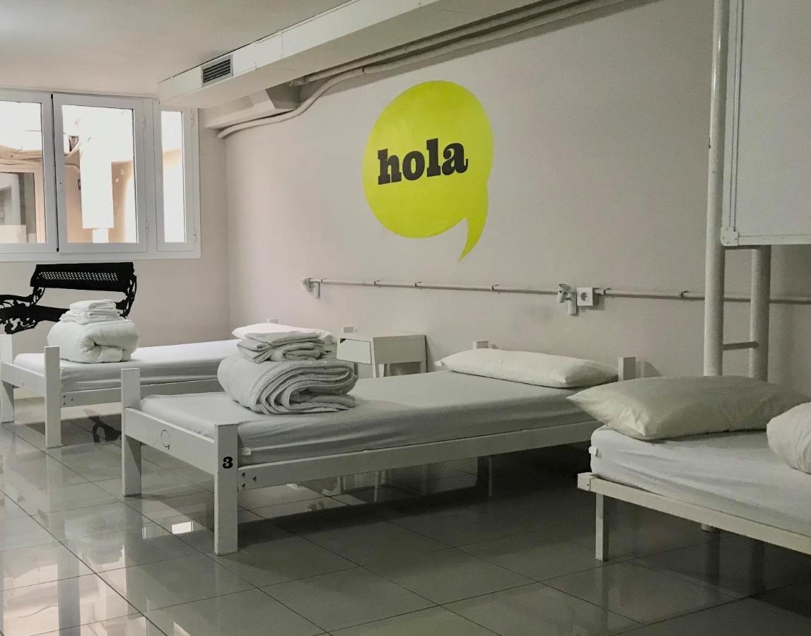 Hola Eixample Auberge de jeunesse *